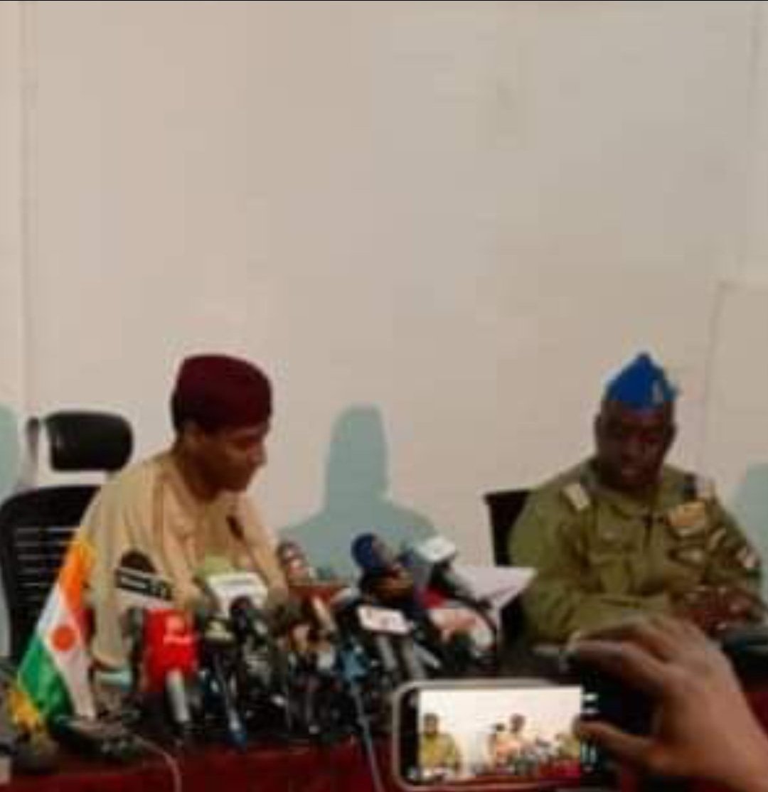 🛑 #Niger
Le Premier ministre du #Niger, Ali Lamine #Zeine a dénoncé, ce samedi 11mai2024, la violation par les autorités du #Benin des accords les liant avec le Niger et la #Chine dans le cadre de l’exportation du brut nigerien à partir de la plateforme du #Sémé