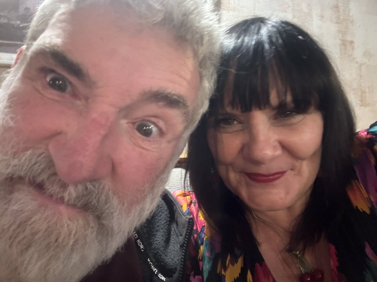 Evetssteve4's tweet photo. Me and @jenbanks_ had a brilliant night tonight at @Jbshortsplays top time at @53two there’s a lot of brilliant writing and actors out there, go see them 😊👍 Just enjoying a post show pint and was superb to see my old mate #JohnHenshaw in it, me and him go way back. Legend x https://t.co/ghRnRqzLvk