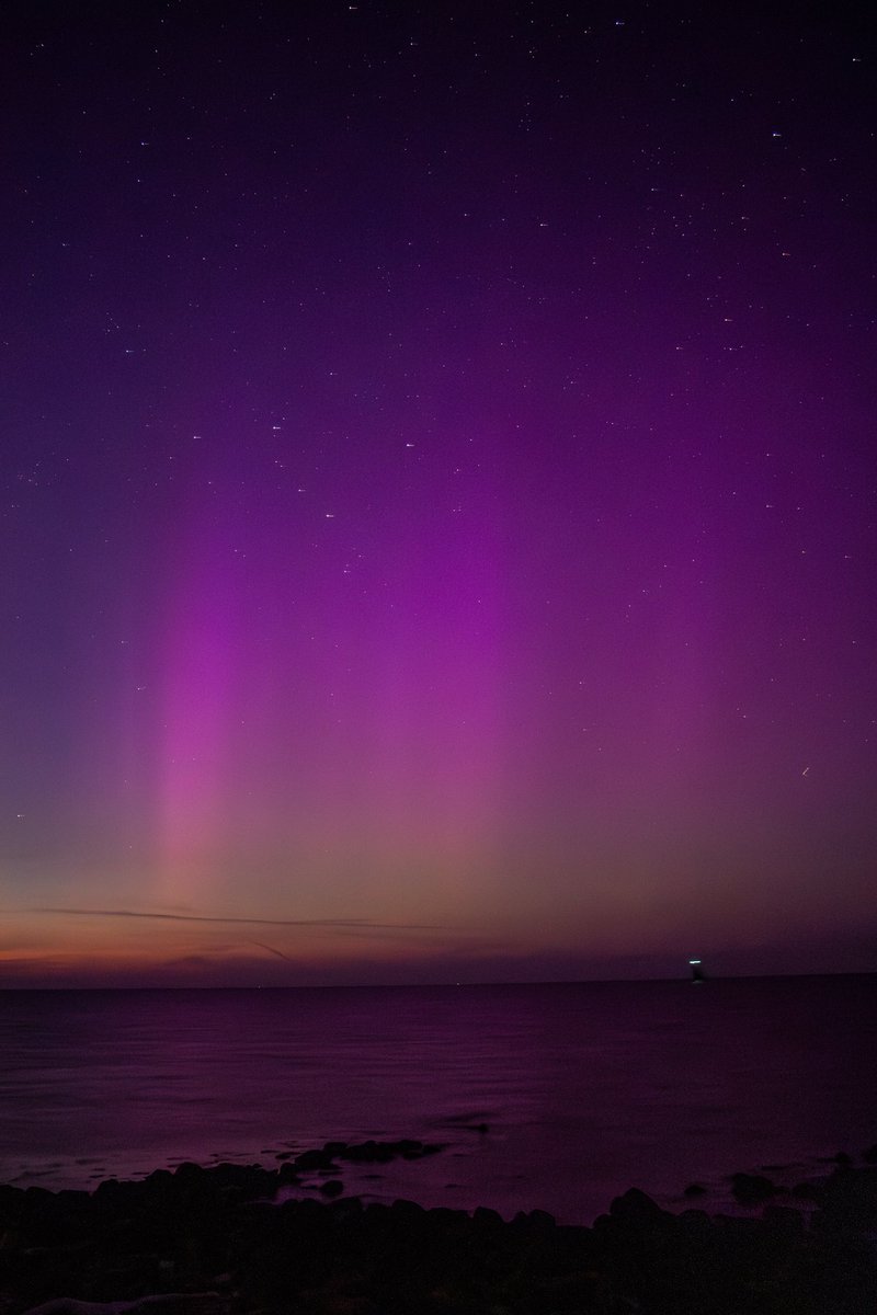 Finally, after five years of trying I managed to get a good shot of Aurora Borealis in my hometown 🌌