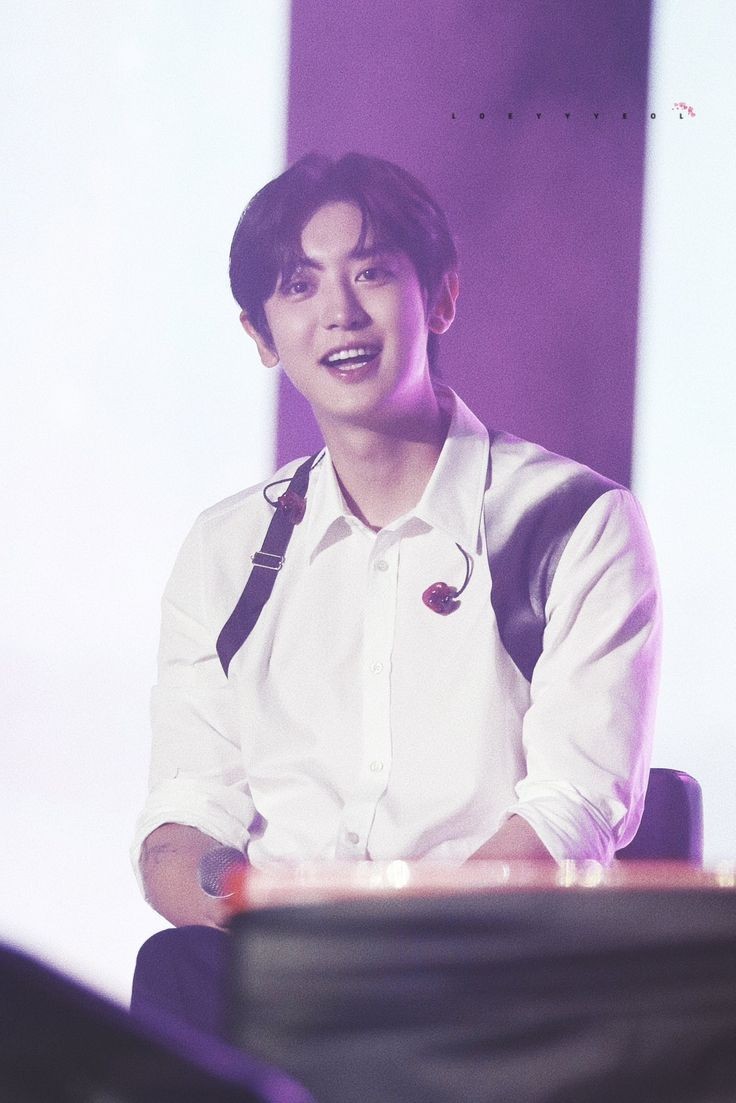 cyhourly's tweet photo. 엑소 박찬열  #CHANYEOL #찬열 https://t.co/klKZg5sfcg