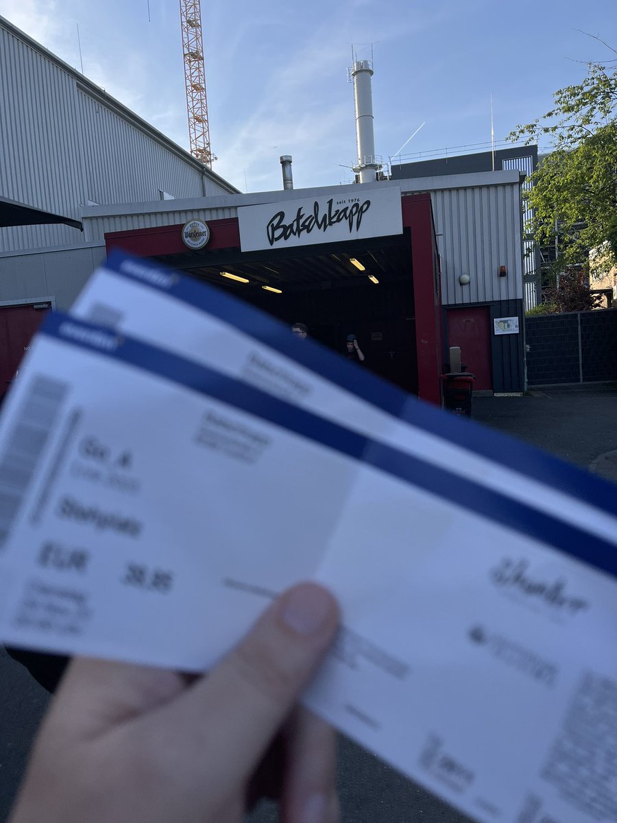 PokemonpapiG's tweet photo. Been there, done that!  … What a wonderful evening with @_Go_A_ in Frankfurt! ❤️‍🔥

#Go_A #Batschkapp #Sheebaba https://t.co/U8cVLWRErj