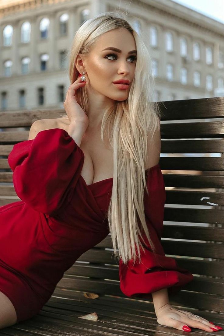 #night ✨🌙 #red  #dress ❤ #fashion #fashionblogger #blonde