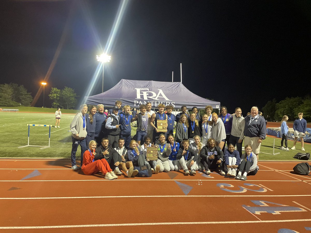 DII- A Region Titles for the girls and boys of @FRAathletics - First in girls program history - 4th straight for the boys Feeling so blessed to be a coach! #Panthers @tnmilesplit @WillCoSports @Kreager @MikeCunningham
