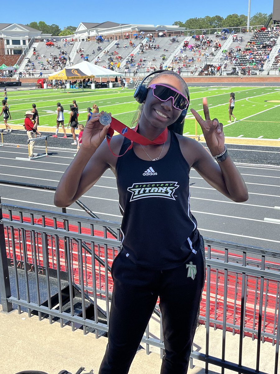 Disco_TFXC's tweet photo. Congratulations to Lailah Green! She ends the year with a 2nd place finish in the 7A Girls 400m! 

Coming back from injury she showed her toughness and will to compete! 💙💚 

@Allaroundthetr1 @DHS_Titans @SprintCoachMir https://t.co/5Tbkq1L4gU