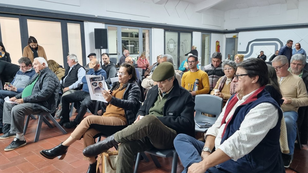 JuntaCanelones's tweet photo. 🟡 Congreso Nacional de Ediles 
Mesa Permanente y cierre de jornada.

#CNE https://t.co/TD76DjXZHv
