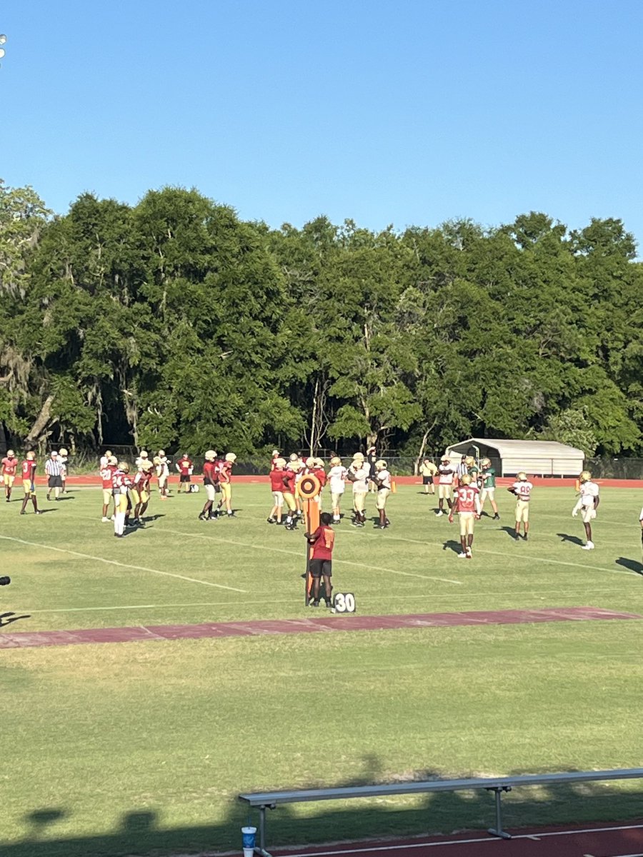 fhtdclub's tweet photo. JV &amp; Varsity bangin it out in the @FloridaHighFB Garnet &amp; Gold Game🏈🏈 #1team1goal https://t.co/WL48iBzZTx