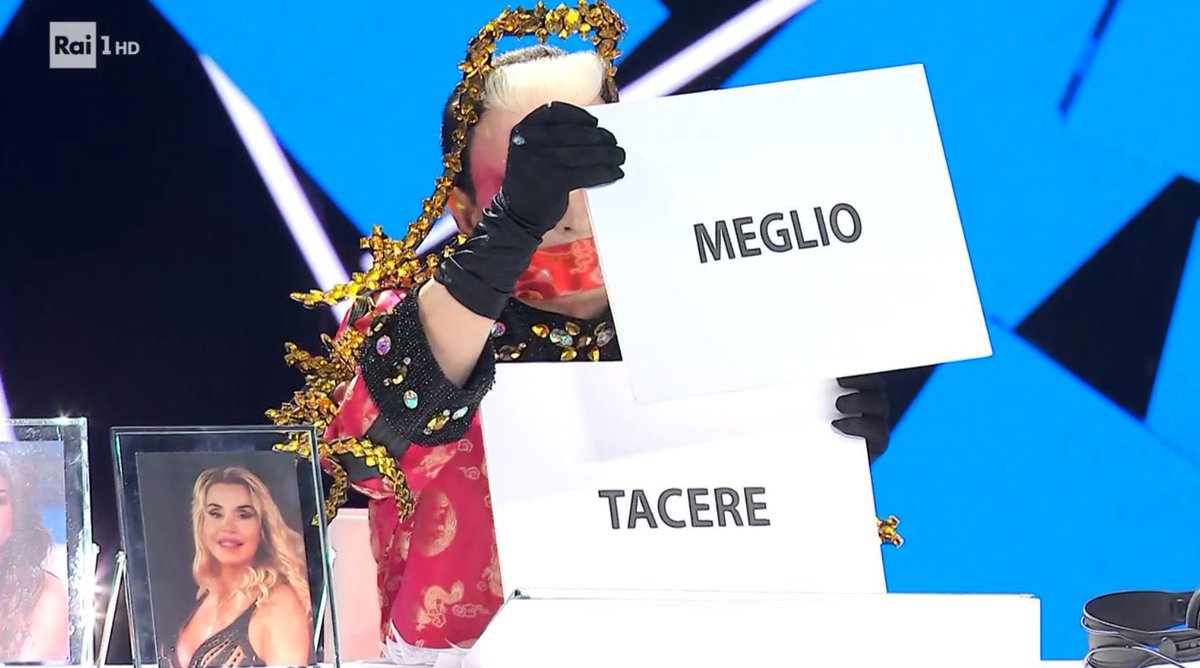 Lii_dia_'s tweet photo. 323 punti ad un paese che non meritava nemmeno di essere nominato in questa competizione, bah, il mondo gira proprio al contrario…

 #Eurovision2024 #ESCITA https://t.co/yGwr3sJxpL