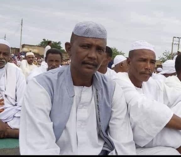 لا حول ولا قوة إلا بالله 
بأي ذنب قتلوا ؟ 
حسبي الله ونعم الوكيل 
شباب الجزيرة كملوا وهم يدافعون بصدور عارية عن أهلهم 
كنا داخرنهم لبناء الوطن حصدتوا عمرهم وزهرة شبابهم في حربكم العبثية ..
الله ينتقم منكم يا برهان وحميدتي دم أولادنا في رقابكم .