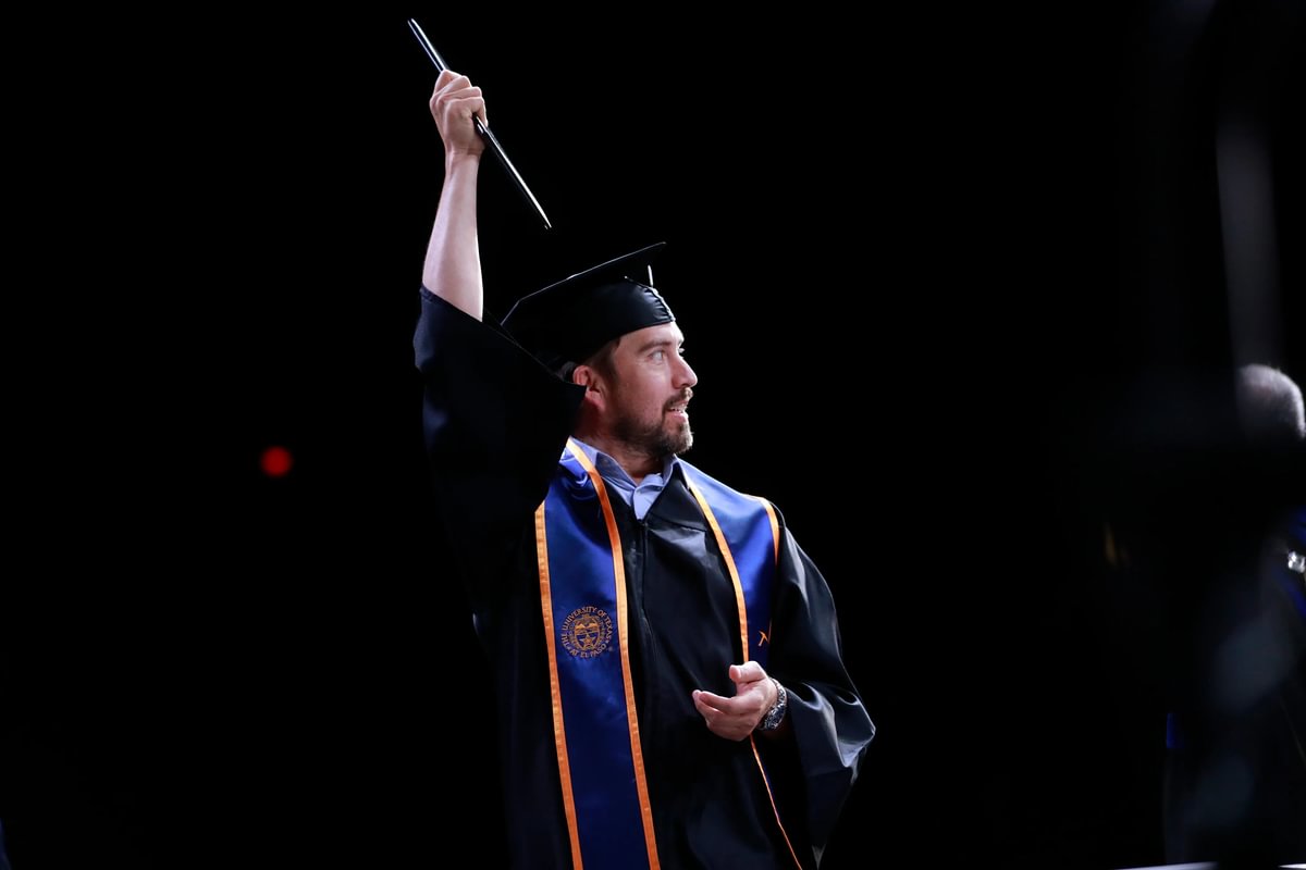 Picks up to our 900+@UTEPLiberalArts students stepping into a new chapter of life. 🎉 A proud moment for the UTEP family as 3,000+ Miners celebrate graduation this weekend. ¡Felicidades! #UTEPGrad 🎓🙌 ⛏️