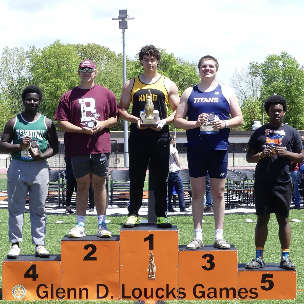 Pleasantville Cross Country/Track & Field tweet media