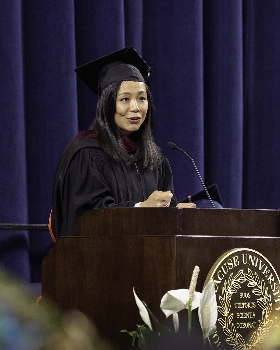 .@CBSNews' Weijia Jiang, G'06, a @NewhouseBDJ alumna, returned to @SyracuseU today to give the keynote speech at the @NewhouseSU Convocation Ceremony. Thank you, @weijia for inspiring our Class of 2024 graduates! #newhousenetwork #SUGrad24