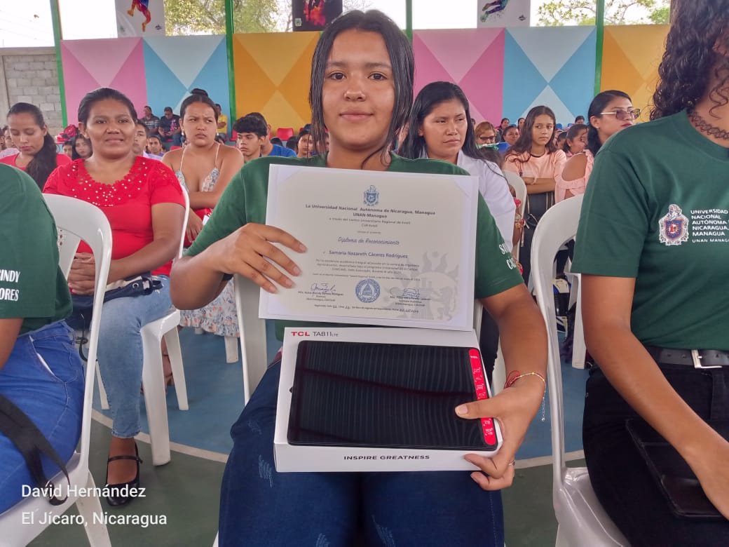 UNAN-Managua entrega reconocimientos a estudiantes académicos en Nueva Segovia. #noticias #nicaragua Más información 🌐👉🏼 canal4.com.ni/unan-managua-e…