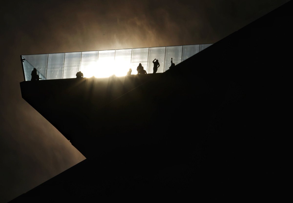 Gary Hershorn tweet media