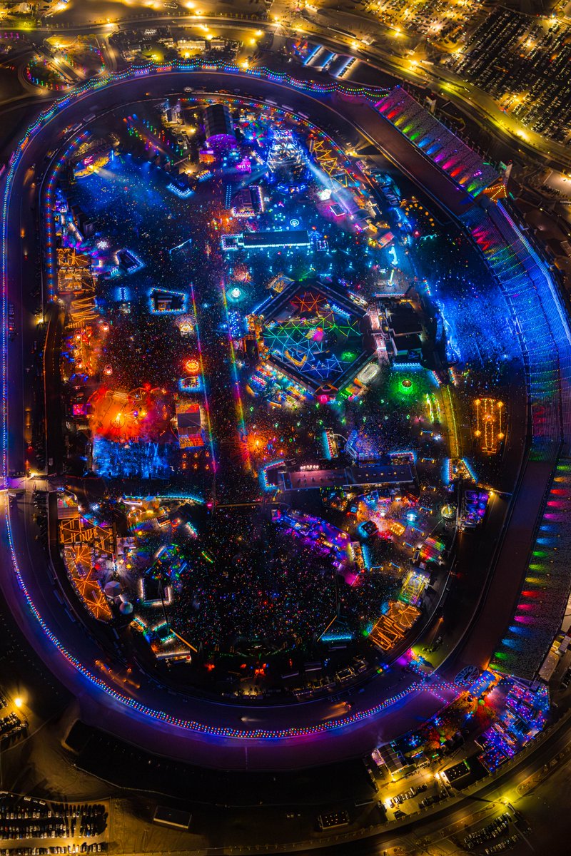 We are just a few days away from reconnecting with our friends attending @EDC_LasVegas. The anticipation is sky high! 🌈🚁 #EDCLV2024 #kineticCIRCLE