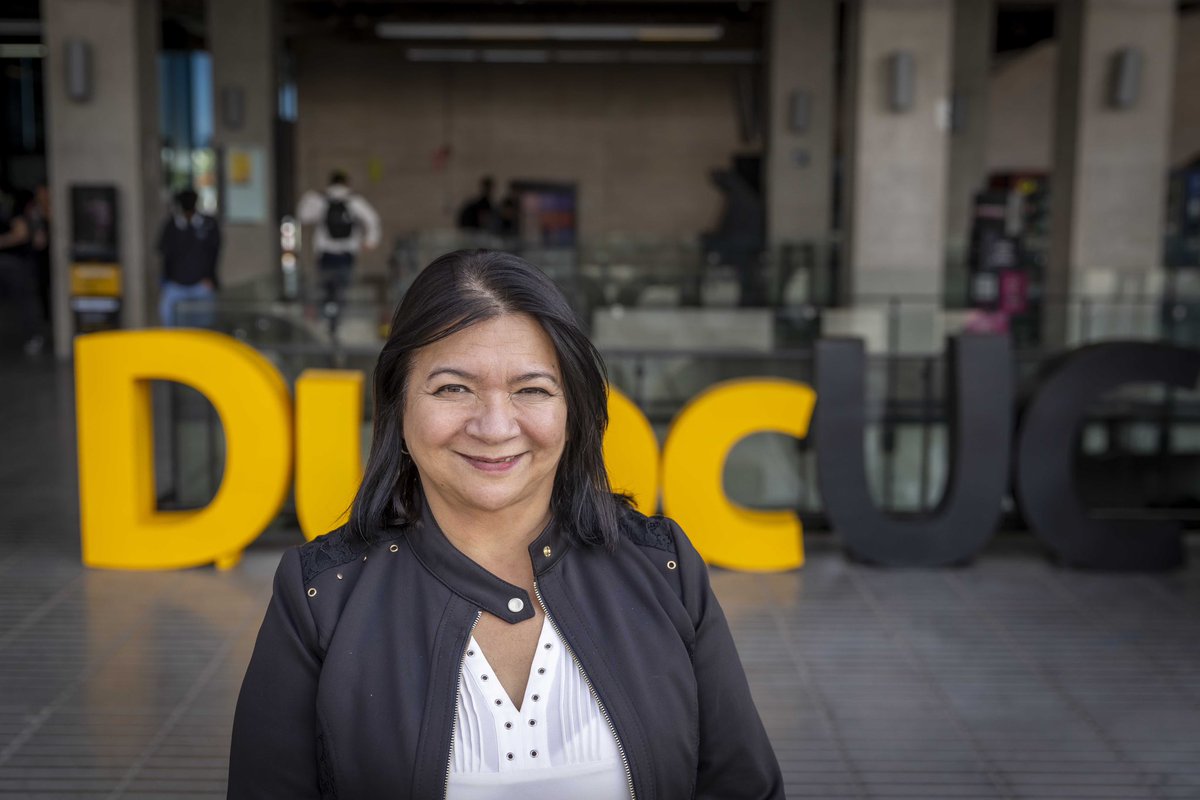 Renuncia a lo que tú tienes, antes de pedirme que yo renuncie a soñar con lo que nunca he tenido. #YoApoyoDuocUCLaPintana 🎓