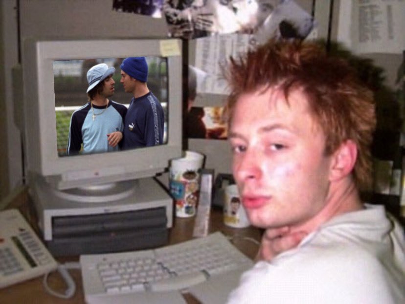 noel gallagher (@noelyaoi) on Twitter photo 