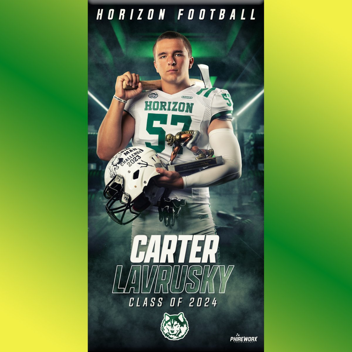 Last shoutout to our Sr. #57 Carter Lavrusky. Best of luck to you playing football at the next level! #KansasFootball #Huskyfamily @carter_lavrusky @HorizonFootball @HHSathleticsAZ @PVUSDATHLETICS