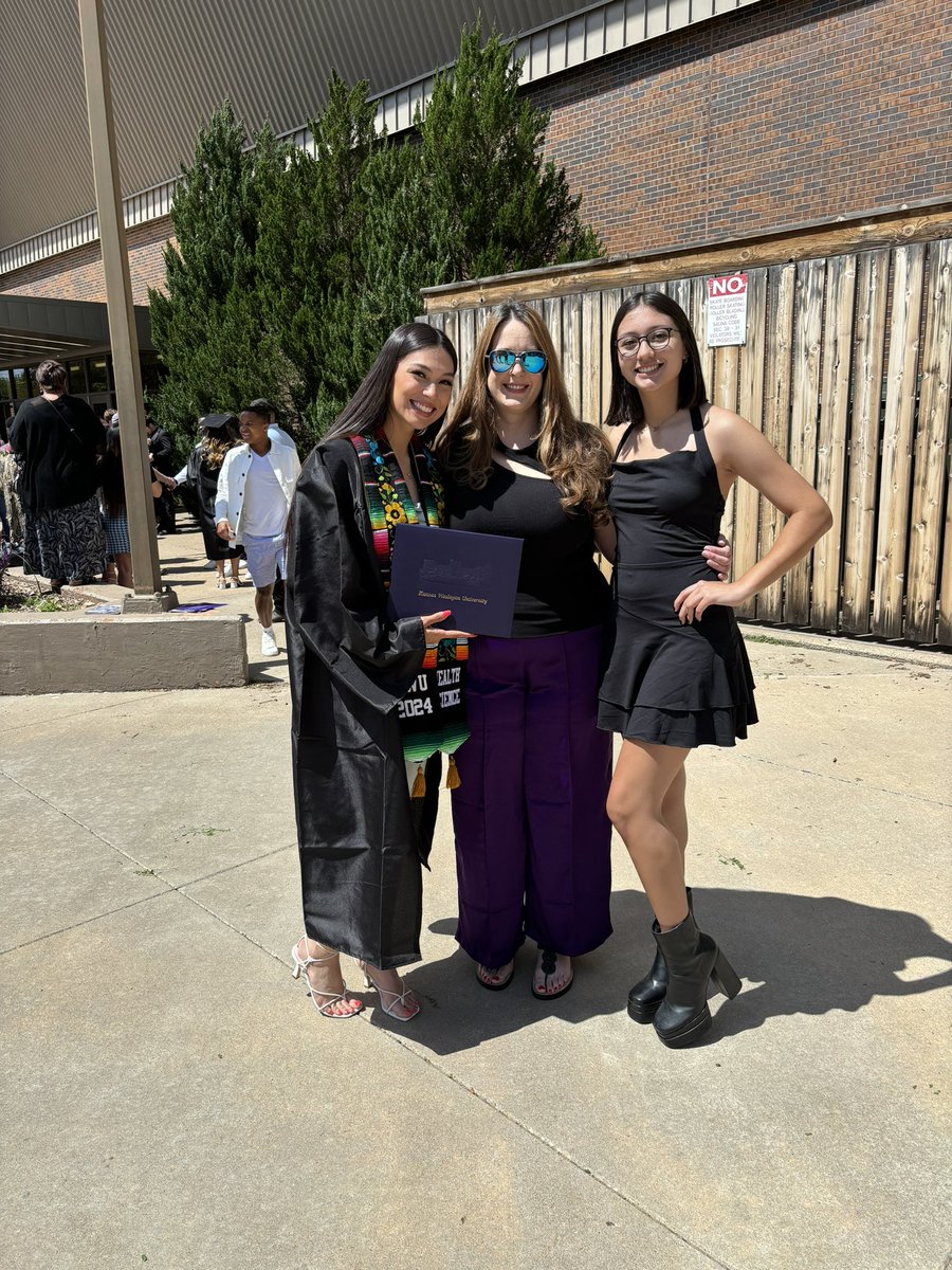 I got to watch my big sister graduate from college today. After spending 4 years at Kansas Wesleyan playing softball, and going to class the day has come! I couldn’t happier for her. @vivianaaa_7 @AMNTX18u #WeOverMe #IGotNow #WinnersArriveReady