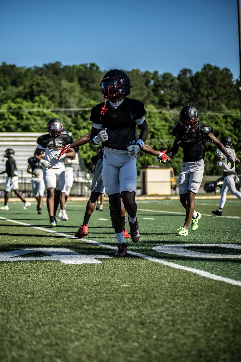 kadenedwards26's tweet photo. Back in action, all thanks to the God🙏🏾🦈! @Pinson_Football @PrepRedzoneAL @HallTechSports1 @AL6AFootball #TTWFO #FeartheSpear https://t.co/E9c3XXzCUn