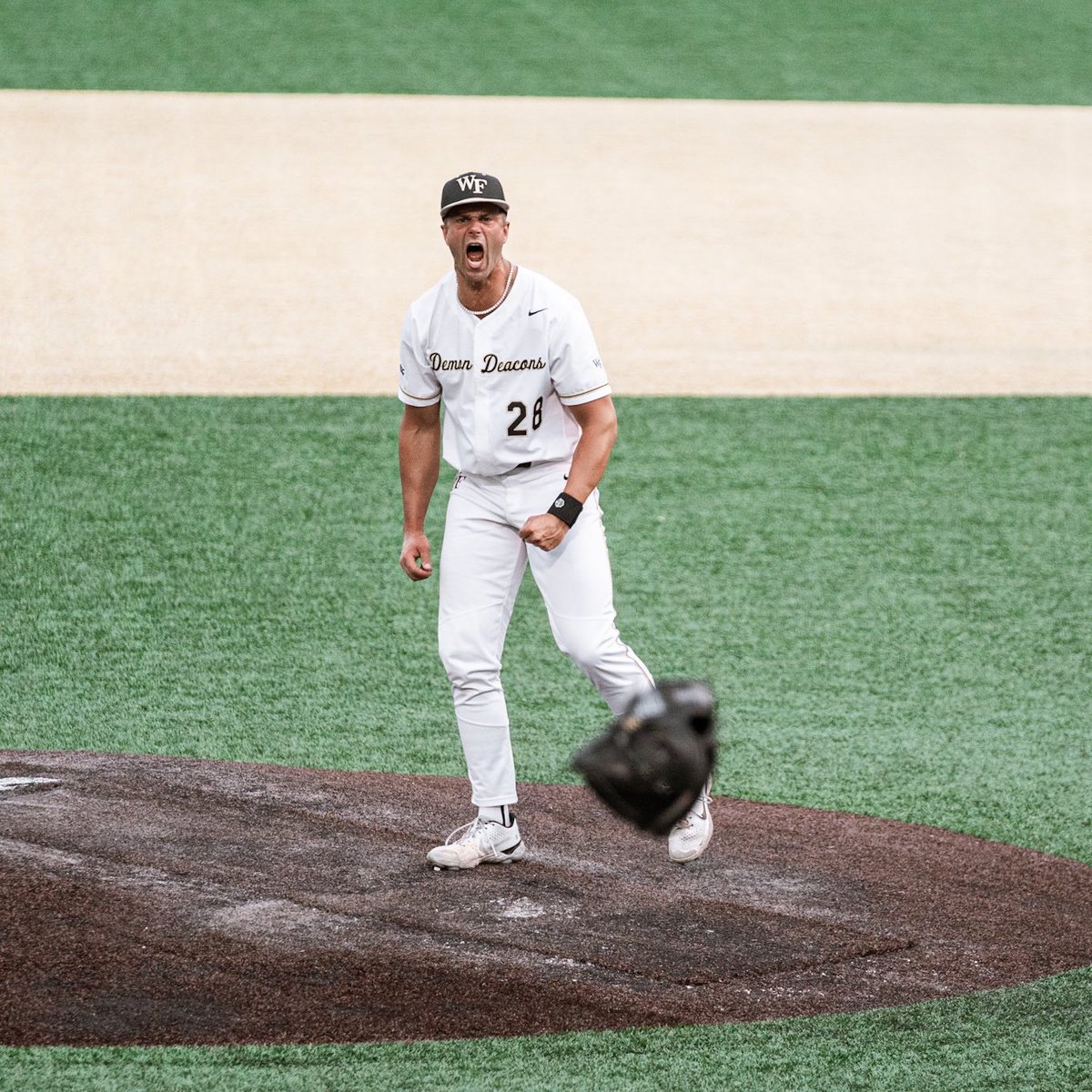 WakeBaseball's tweet image. 