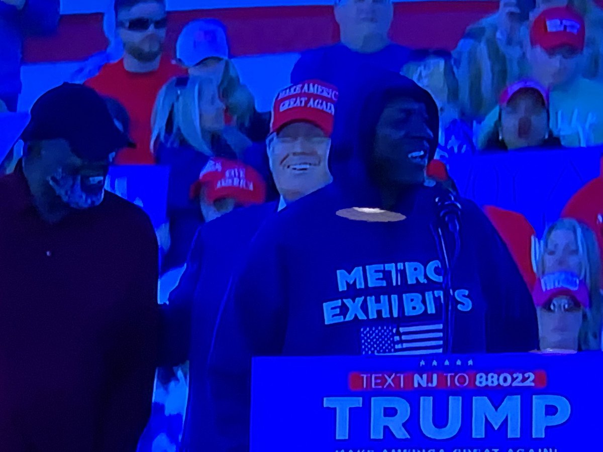 Lawrence Taylor: No one in my family will ever vote Democrat again.

#NewJersey 
#WildwoodRally #TooBigToRig #Trump2024 #MAGA2024 #MakeAmericaGreatAgain #TrumpRally #Election2024 #ImpeachBiden