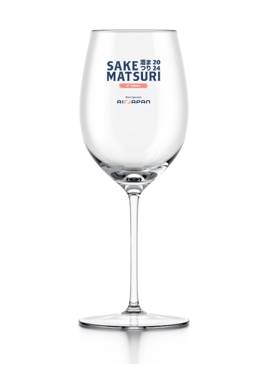 皆さん、AirJapanです✨ 5月10日～12日、シンガポールで開催『Sake Matsuri』のメインスポンサーとなり参加しました！ シンガポール最大級の日本酒イベント✨ 今回の為に作った特別グラスで皆様に日本酒を楽しんでいただきました🍶 当日の様子は公式SNSで今後、投稿予定です。 是非、お楽しみに😊
