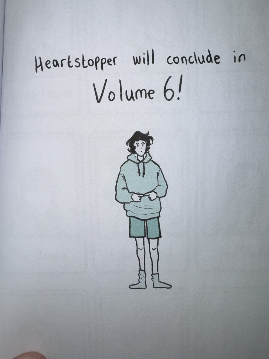 derekjmason's tweet photo. I had been putting off reading Volume 5 of #Heartstopper because I thought it was the final book and this just made my day 😍 thank you @AliceOseman @Heartstopper_TV https://t.co/huoyWXgLyJ
