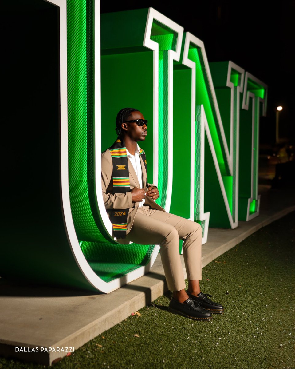 SalamSzn's tweet image. Bachelors of Science in Business
Computer Information Systems 

Thankful for all the memories and excited for this new chapter
 
#blackgrad #Classof2024