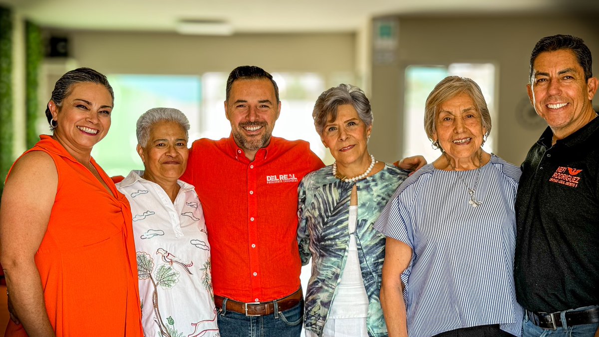 Estos candidatos están con madres. ¡Feliz Día de las Madres! 🍊👊🏻

Lo Nuevo Es Real iJuan Del Real Presidente de Zacatecas!
•
•
•
#LoNuevo #LoNuevoEsReal #DelRealPresidente