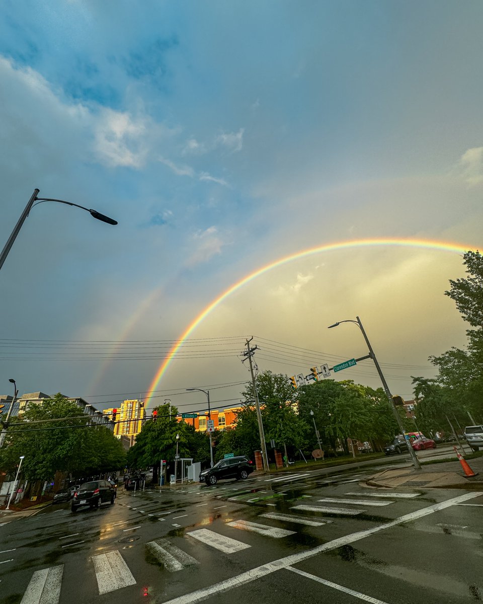 Double rainbow in @ArlingtonVA