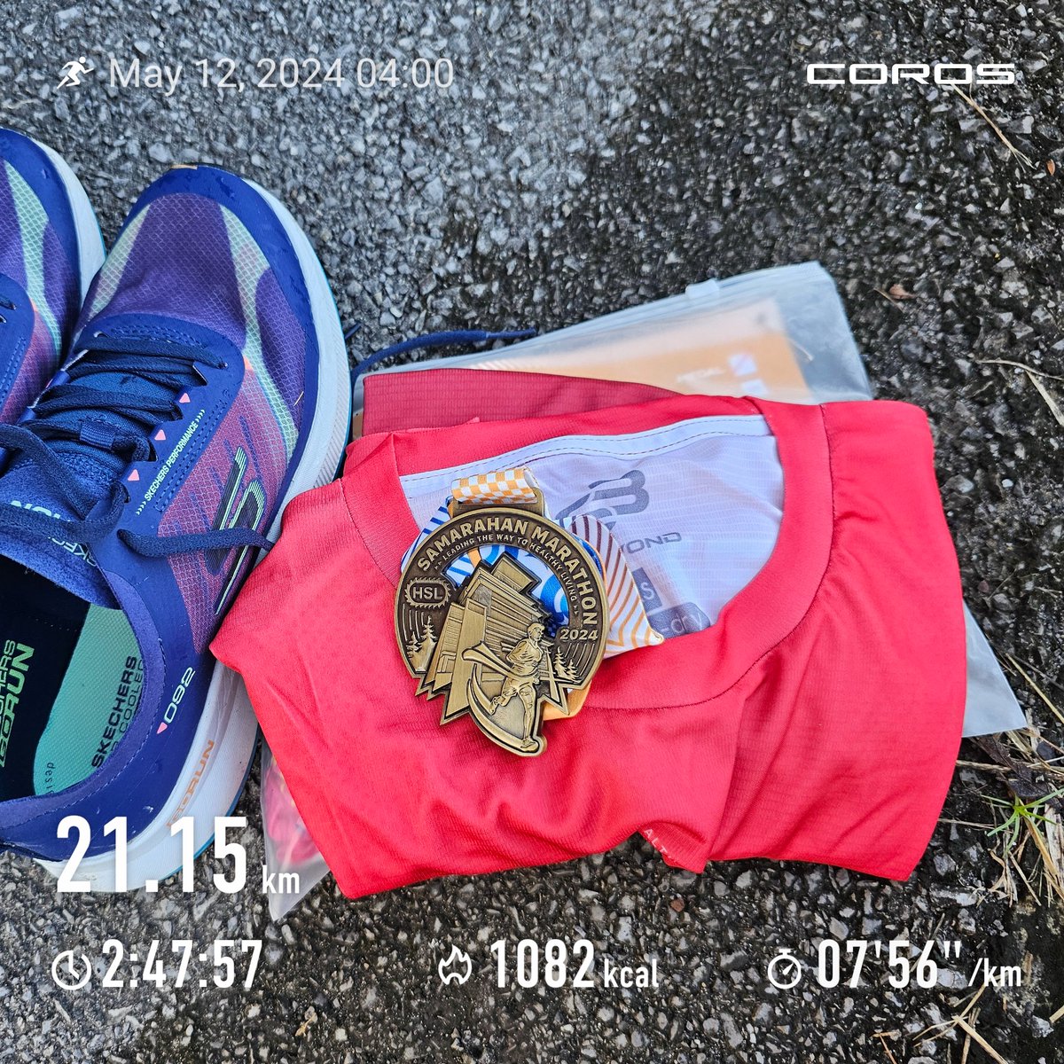No training + muscle memories + determination = Finish strong. <3hrs. 😅 
#samarahanmarathon2024 #halfmarathon #runhappy #enjoytheview