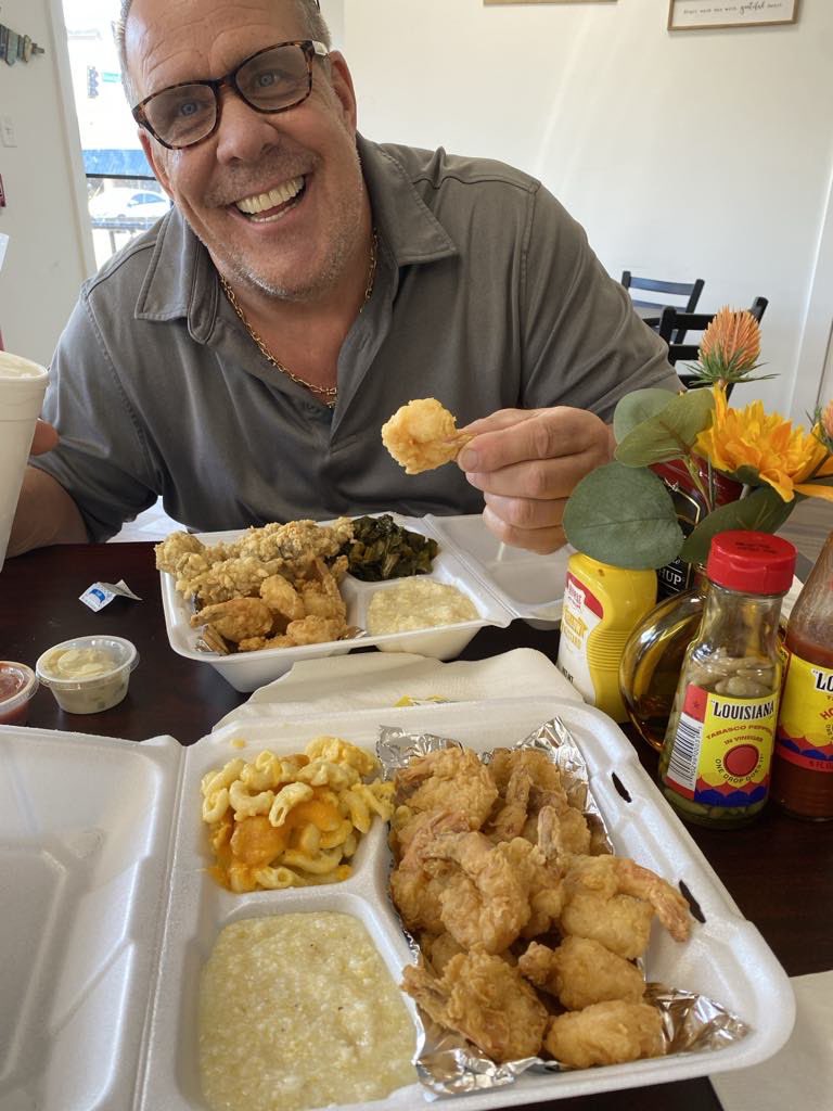 One word if I died right then it’s heaven! Fried sweet #georgia white #shrimp 🍤 #macncheese #grits #collards #southernfood #comfortfood 
.
.
.
#foodie #eatingout #localfood #foodblogger #foodlover #friedokra #foodporn #foodphotography  #foodstagram #foodreview #getinmybelly