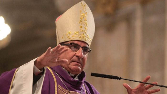 🤝 Arzobispo de Santiago invita a políticos a encuentro privado Lee la nota completa⬇️ elmostrador.cl/noticias/2024/…