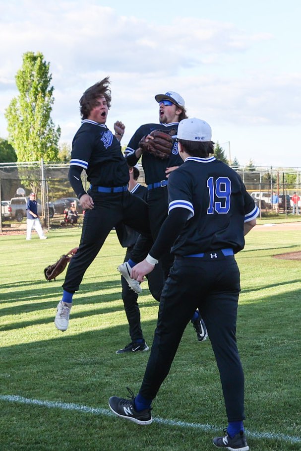 “Mom made pizza rolls!!”