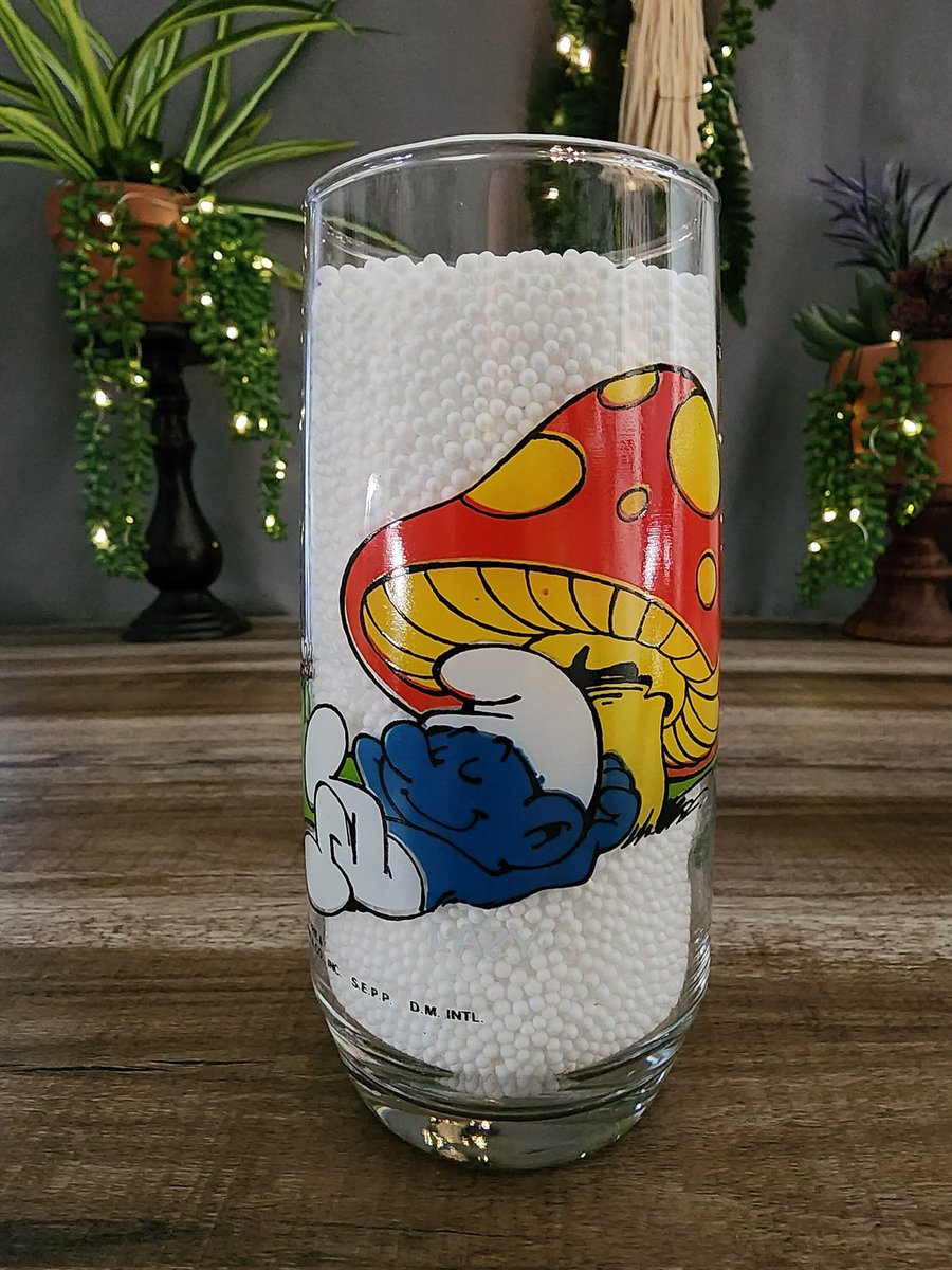 #MyNostalgicLife #lazySmurfs #vintageglass #vintageSmurf #vintagedecor #Smurfcup #Smurf
mynostalgiclife.etsy.com/listing/152584…