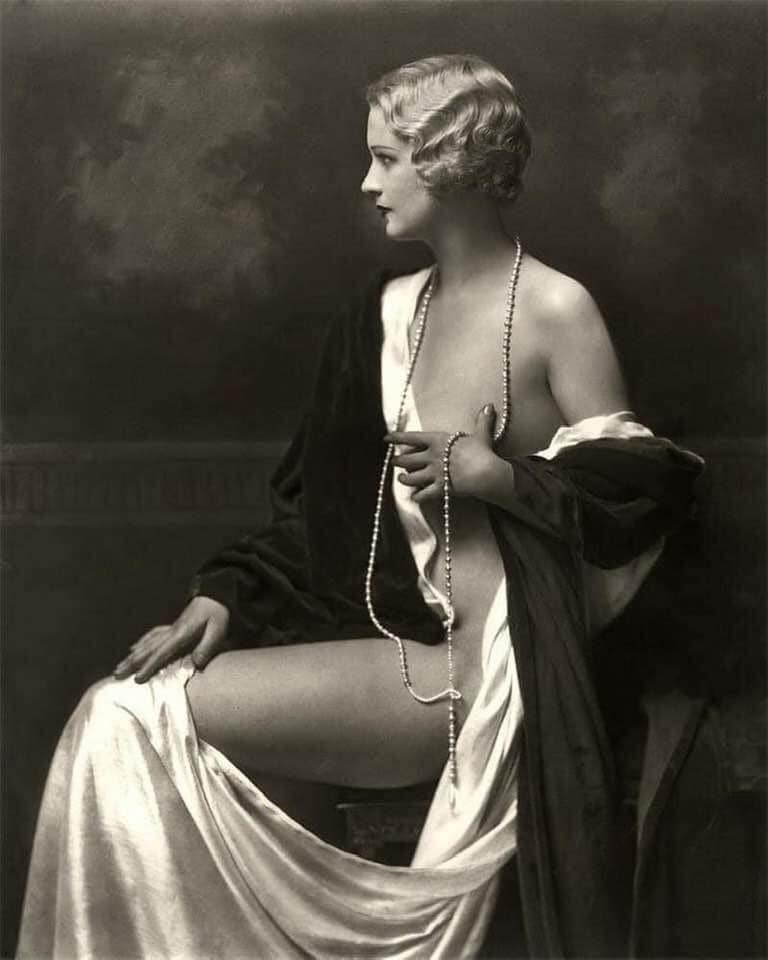Ziegfeld star Marie Stevens, photographed in 1929 by Alfred Cheney Johnston. Stevens married actor Wm. 'Buster' Collier in 1934 & led a long and happy life..