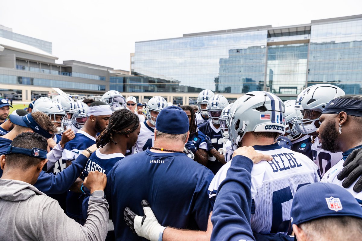 Great weekend with the Rooks ⭐️ Checkout more 📸s 👉 bit.ly/3wlShpr #EarnTheStar | @Invisalign