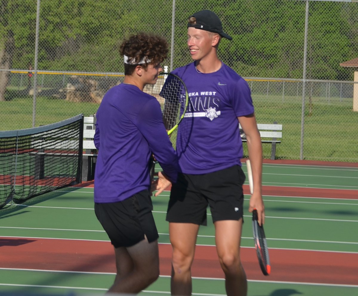 State tennis: @CPLSAthletics sophomore Drew Fay places fourth in Class 3A-1A singles to lead eight city medalists. @TennisWrhs @TopekaWestAthle @HaydenHigh ... loom.ly/epsOR8U