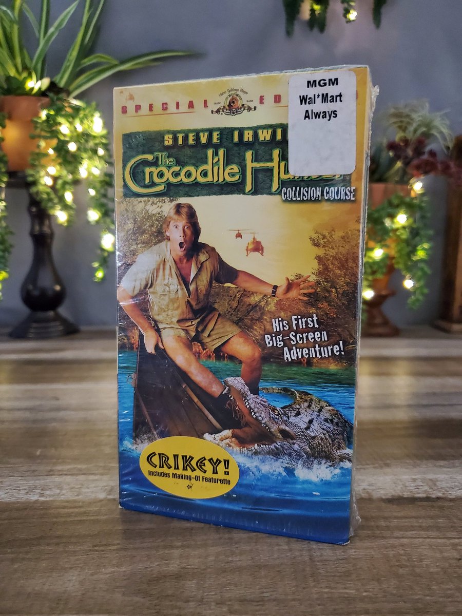 #MyNostalgicLife #VHStape #VHS #theCrocodileHunter #SteveIrwin 
mynostalgiclife.etsy.com/listing/153447…