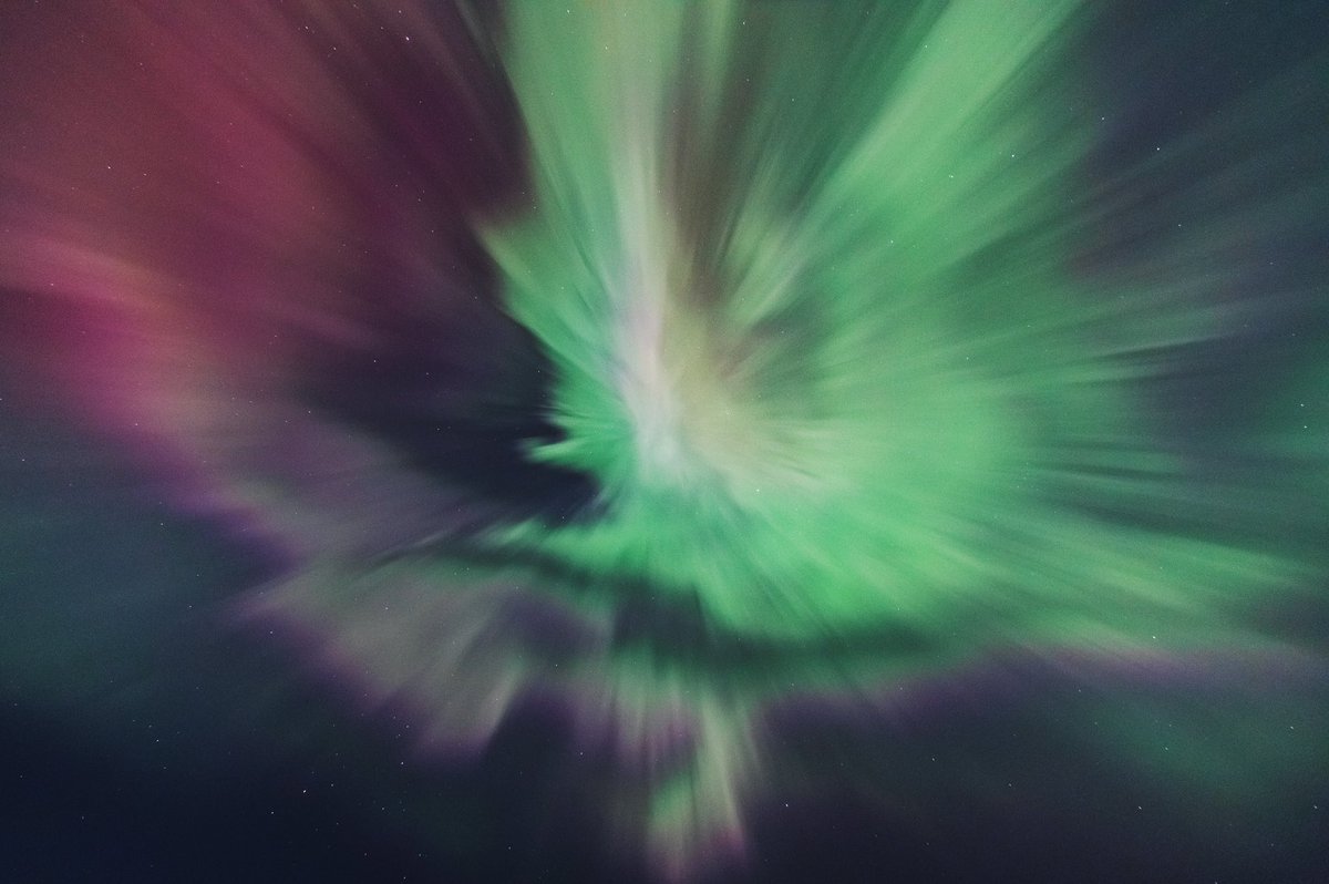 NDemunster's tweet photo. First time experiencing auroras and it went like this #aurora #sdwx https://t.co/sj7CwqMOnD