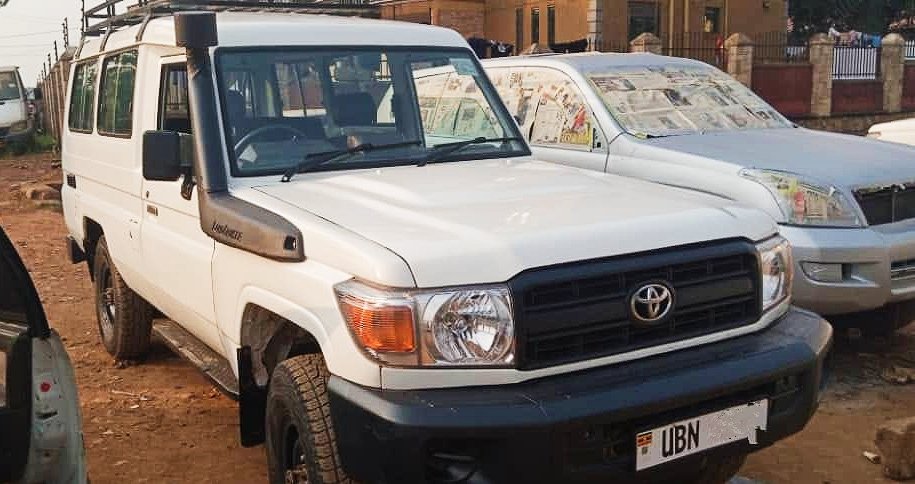 Through this week, 4 UgUsed units of Toyota Land Cruiser Hardtop SUVs been purchased and currently left with 7 units including this 2016 edition (3 door) with a manual transmission has 1HZ engine and it's a diesel version. #Note: Installments accepted. Priced: #Ugx175m (Neg'ble)