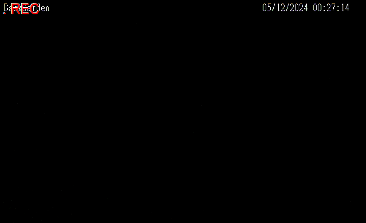 TetroUKofficial's tweet photo. The #aurora boriollox [Or the #Northern #darkness as they say in #Yorkshire] from my window tonight 🙄
#hashtagit https://t.co/MrnvwmRbTT