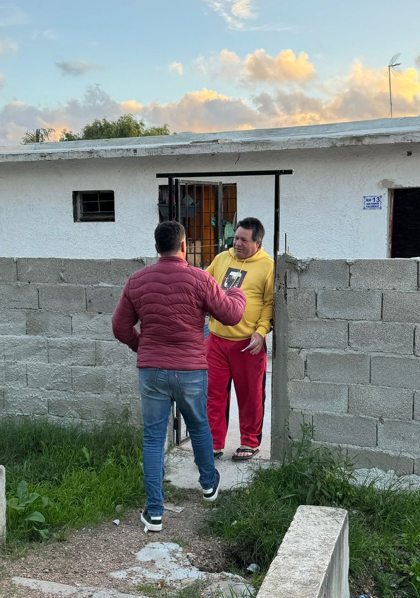 Gracias a todos los vecinos del Asentamiento Nuestros Hijos, a los hermanos Sequeira, a Fabián y a <a href="/Moni87027994/">Moni Rodriguez</a> por recibirnos con tanta alegría. Gran barriada a ritmo de candombe con <a href="/AndresLimaFA/">Andres Lima✌️</a> escuchando necesidades de madres y niños del barrio. Seguiremos volviendo. 💪✌️