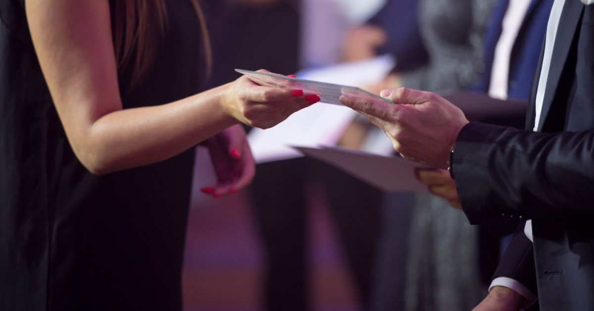 🏆 Members are encouraged to nominate their peers, medical students, residents/fellows, and advocacy champions for one of the MMA’s annual awards. Please review the categories and submit a nomination by June 28: mnmed.org/news-and-publi… #physicians #leadership #dedication