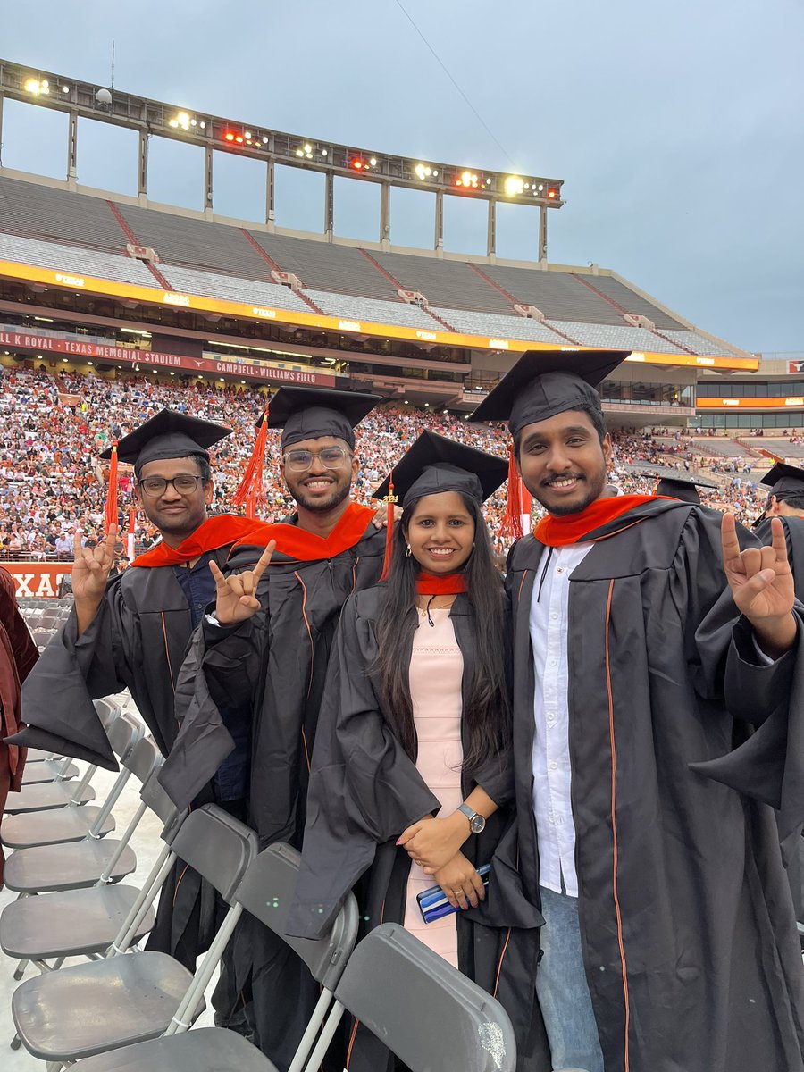 Live from DKR-Texas Memorial Stadium: the Class of 2024 🤘 #UTGrad24