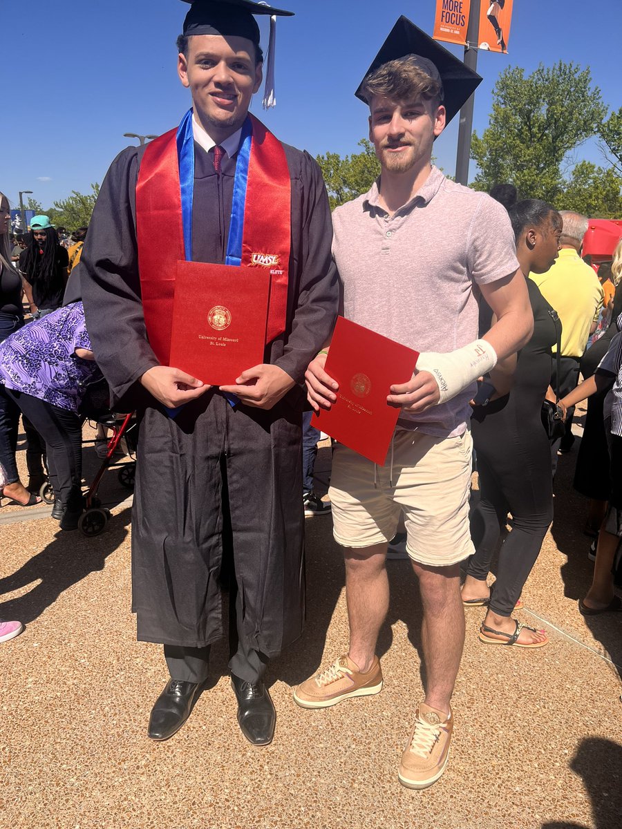 Congratulations to our Graduates <a href="/samb13dsoe/">Sam Bledsoe</a> and <a href="/Maysonq15/">Mayson Quartlebaum</a>