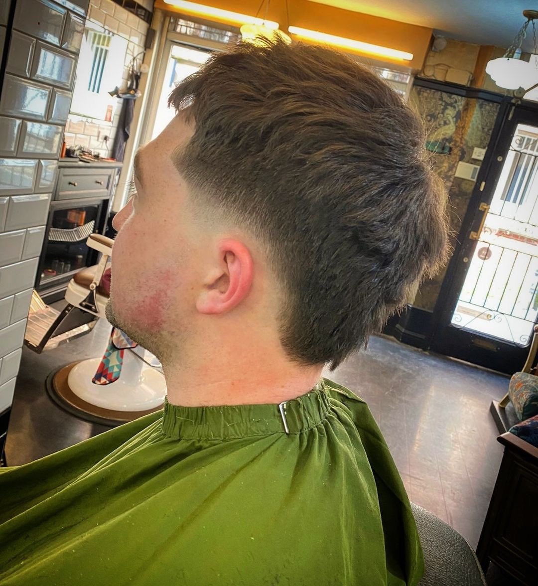 instagram.com/brikbarbershop…
@Hair by Jade at our Byard Lane shop 💈 
@jade.the.barber 

#weekendmood #nottingham #citycenter #nottsbarber #barbershop #booksybarbers #barbershop #saturday #malegrooming #mensgrooming