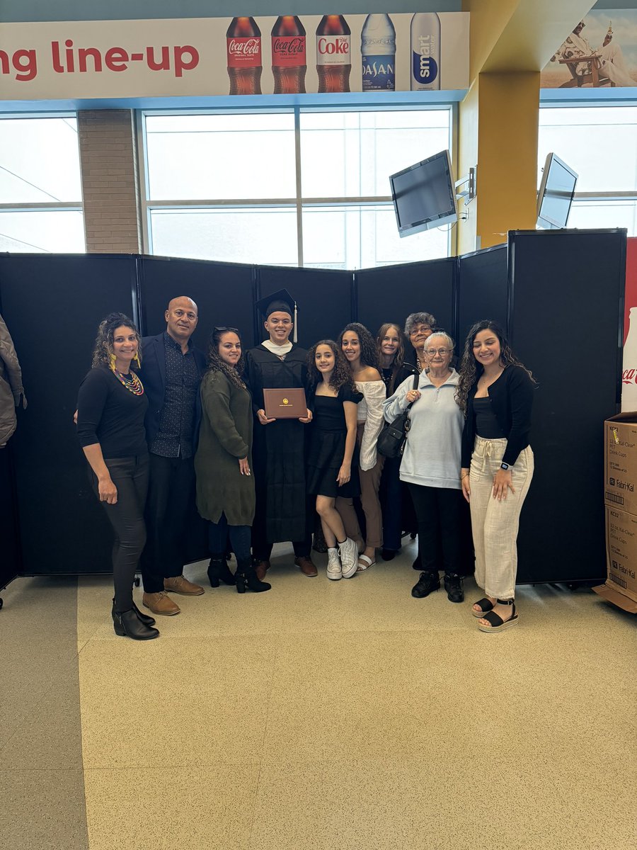 Coach Skyler tweet media