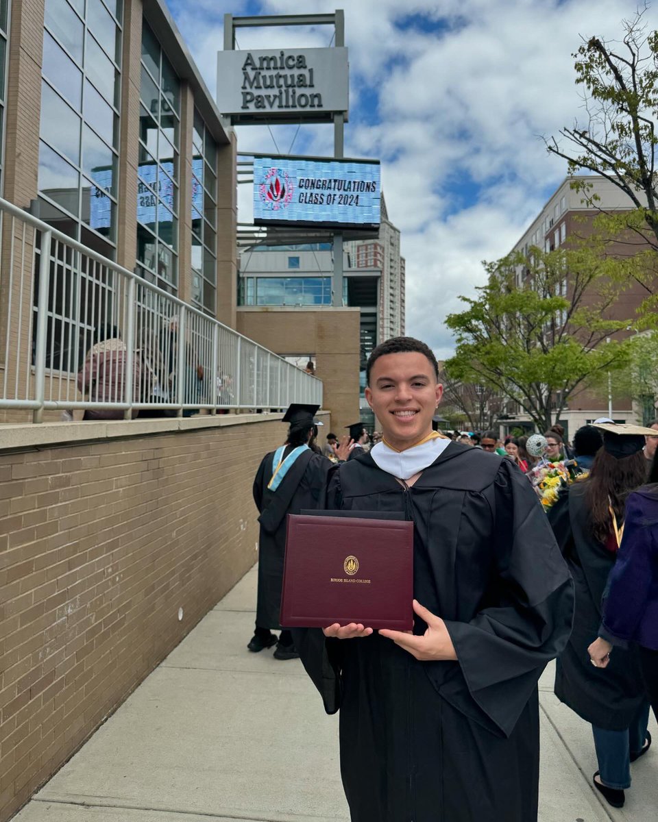 Coach Skyler tweet media