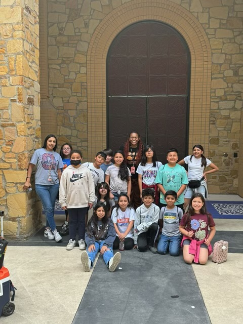 swisd_mce's tweet photo. A group of 4th grade students had the opportunity to visit Texas A&amp;M-San Antonio for Mini Jaguar Day this week! #RootEDMCE #GoPublic  #DestinationSWISD #MiFamiliaMCE https://t.co/VshL1uuKro